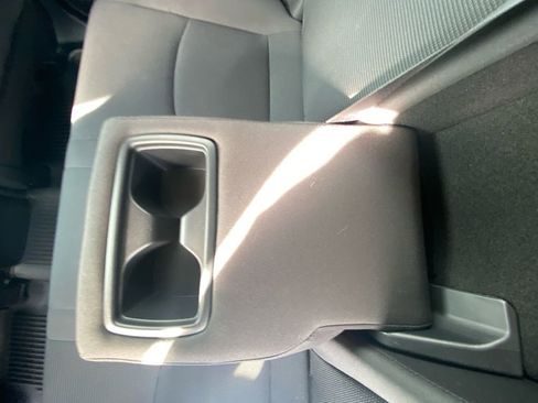 Used 2021 Toyota RAV4 LE image 22