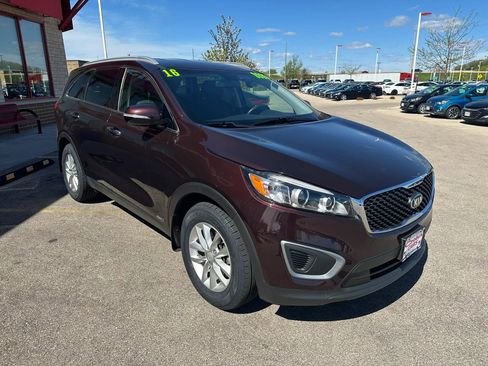 Used 2016 Kia Sorento AWD image 3