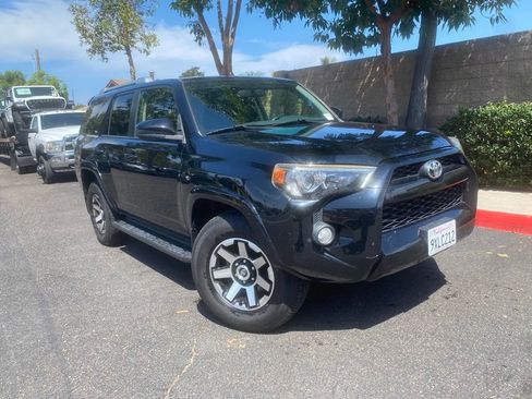 Used 2016 Toyota 4Runner SR5 RWD image 2