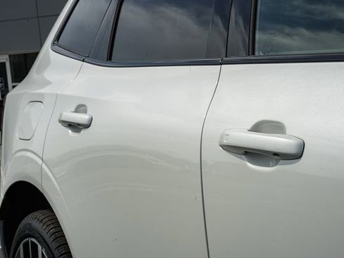 New 2026 Volvo XC60 B5 Ultra w/ Protection Package Premier image 17