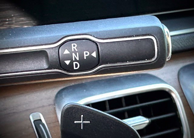 Used 2022 Mercedes-Benz GLE 350 4MATIC image 22