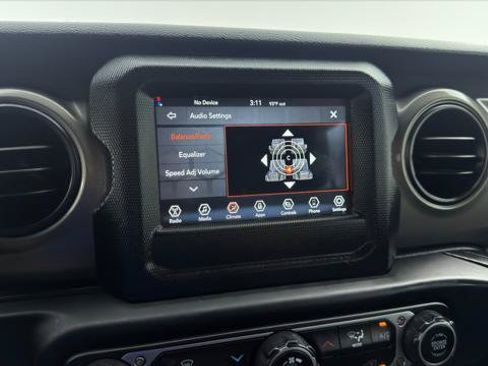 Used 2023 Jeep Wrangler Unlimited Sport AWD/4WD image 36