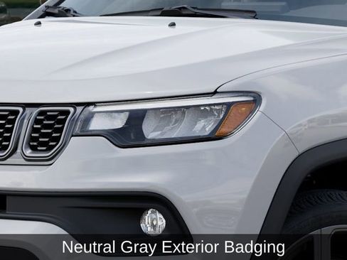 New 2026 Jeep Compass Latitude image 12