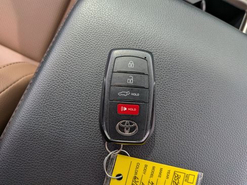 Certified 2025 Toyota 4Runner Limited AWD/4WD image 39
