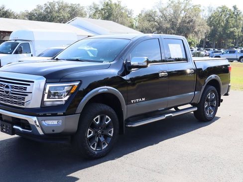 Used 2023 Nissan Titan Platinum Reserve w/ Moonroof Package image 4