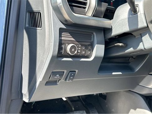 New 2025 Ford F250 Lariat w/ Lariat Ultimate Package image 35