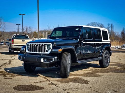 New 2026 Jeep Wrangler Sahara image 7