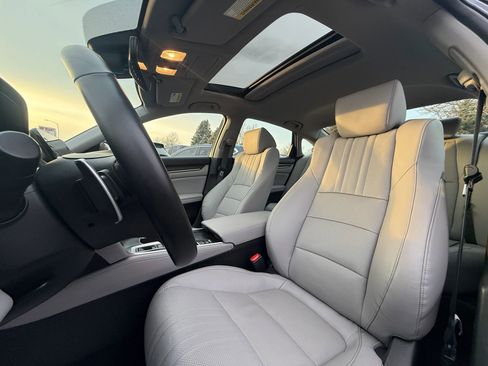 Used 2018 Honda Accord EX-L image 10