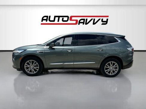 Used 2023 Buick Enclave Essence w/ Experience Buick Package FWD image 4