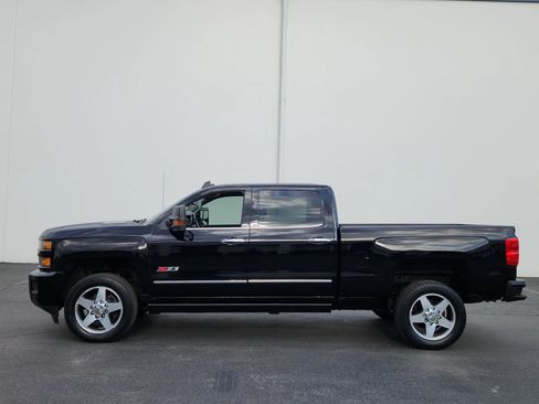 Used 2016 Chevrolet Silverado 2500 LTZ w/ Duramax Plus Package AWD/4WD image 2