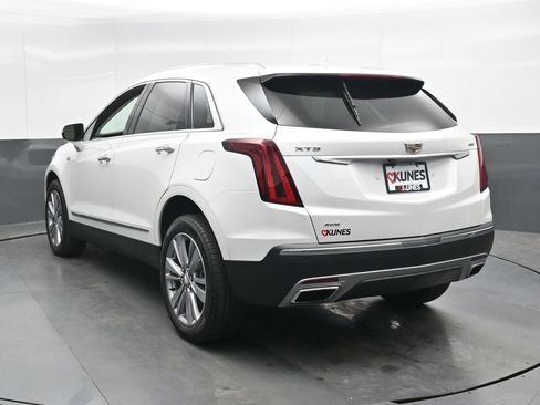 Used 2024 Cadillac XT5 Premium Luxury w/ LPO, Floor Liner Package AWD/4WD image 9