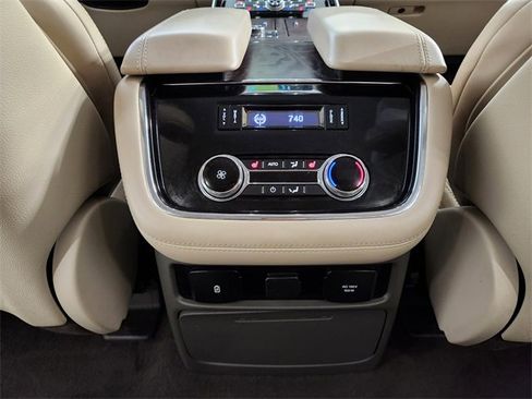 Used 2020 Lincoln Navigator Reserve w/ Luxury Package image 29