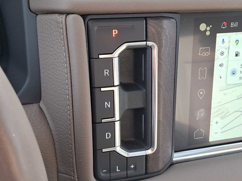 Used 2023 GMC Yukon XL Denali w/ Advanced Technology Package image 15