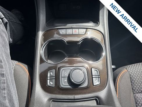 Used 2023 GMC Acadia AT4 w/ LPO, Floor Liner Package AWD/4WD image 28