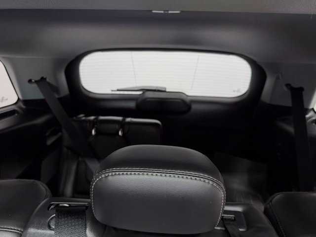 Used 2022 Ford Explorer XLT w/ Equipment Group 202A AWD/4WD image 23