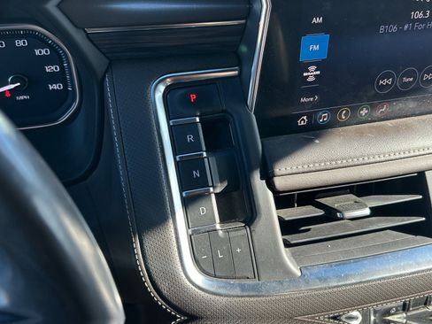 Used 2021 GMC Yukon SLT w/ SLT Luxury Package image 21