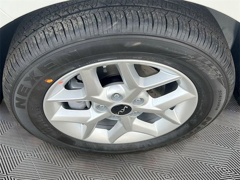 New 2025 Kia Soul LX image 28