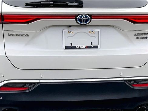 Used 2021 Toyota Venza Limited AWD/4WD image 30