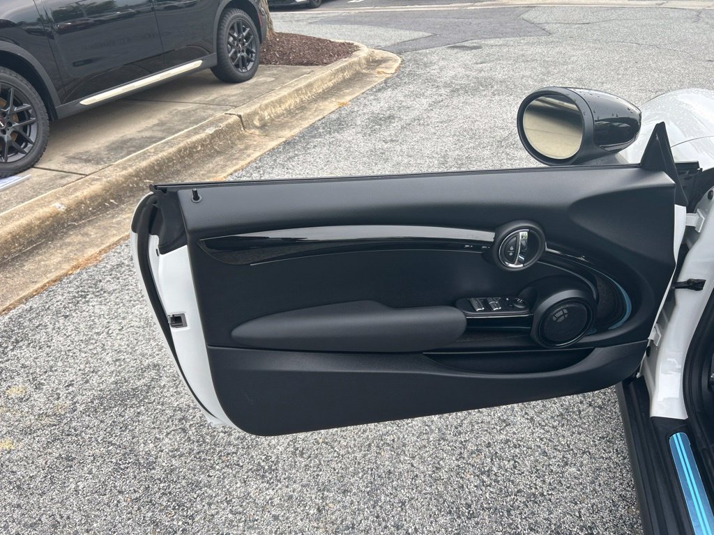 Used 2024 MINI Cooper S w/ Seaside Edition FWD image 13