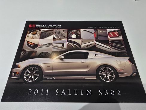 Used 2011 Ford Mustang GT Premium w/ Comfort Pkg RWD image 3