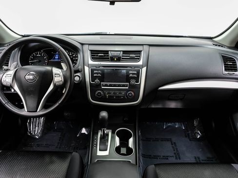 Used 2017 Nissan Altima 2.5 SR w/ Midnight Edition Package image 11