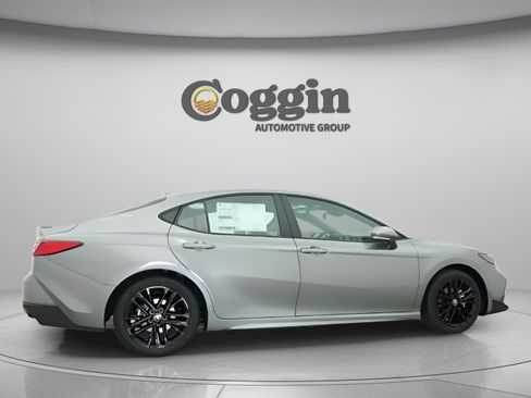 New 2026 Toyota Camry SE FWD image 20