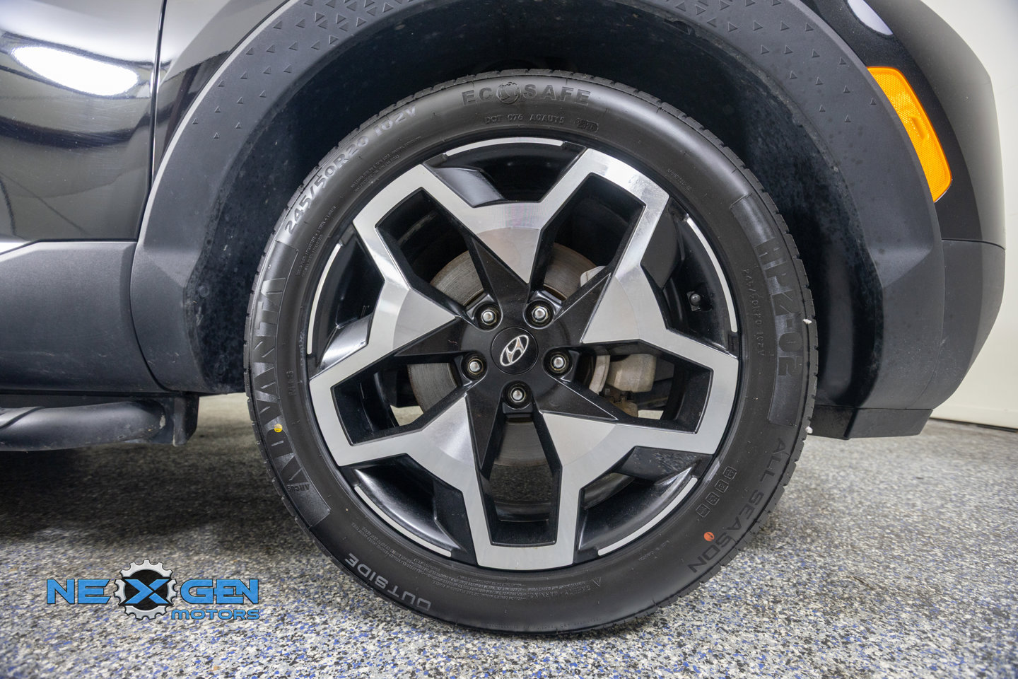 Used 2023 Hyundai Santa Cruz Limited AWD/4WD image 45