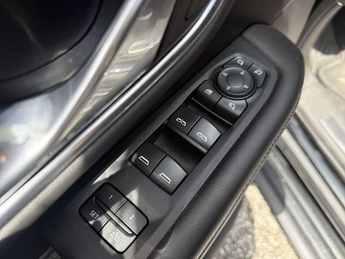 Used 2021 GMC Yukon AT4 w/ Rear Media and Nav Package AWD/4WD image 24