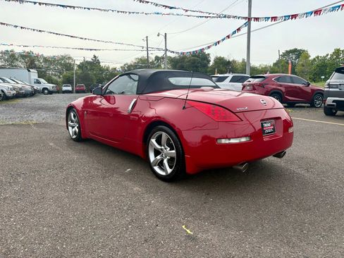 Used 2007 Nissan 350Z Touring image 3