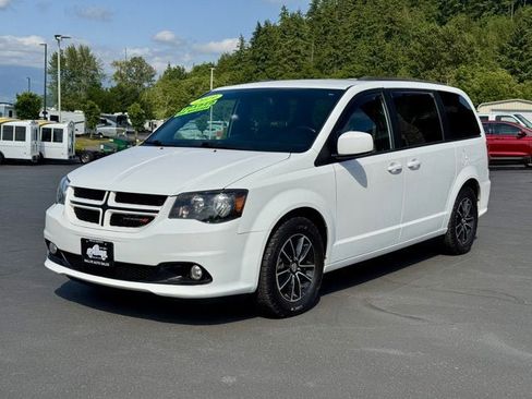 Used 2019 Dodge Grand Caravan GT image 1