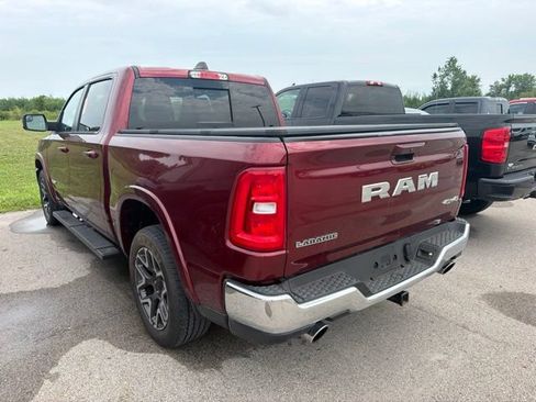 Used 2025 RAM 1500 Laramie AWD/4WD image 8