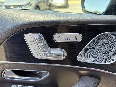 Used 2020 Mercedes-Benz GLS 450 4MATIC image 21