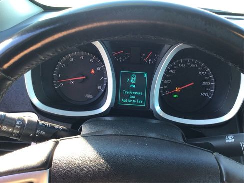 Used 2012 Chevrolet Equinox LT image 16