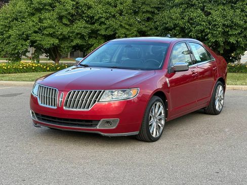 Used 2011 Lincoln MKZ AWD w/ 102A Rapid Spec Order Code image 2