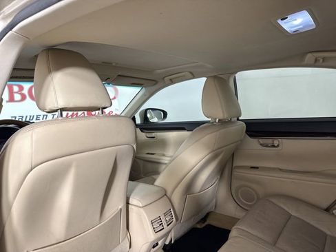 Used 2014 Lexus ES 350 w/ Luxury Package image 14