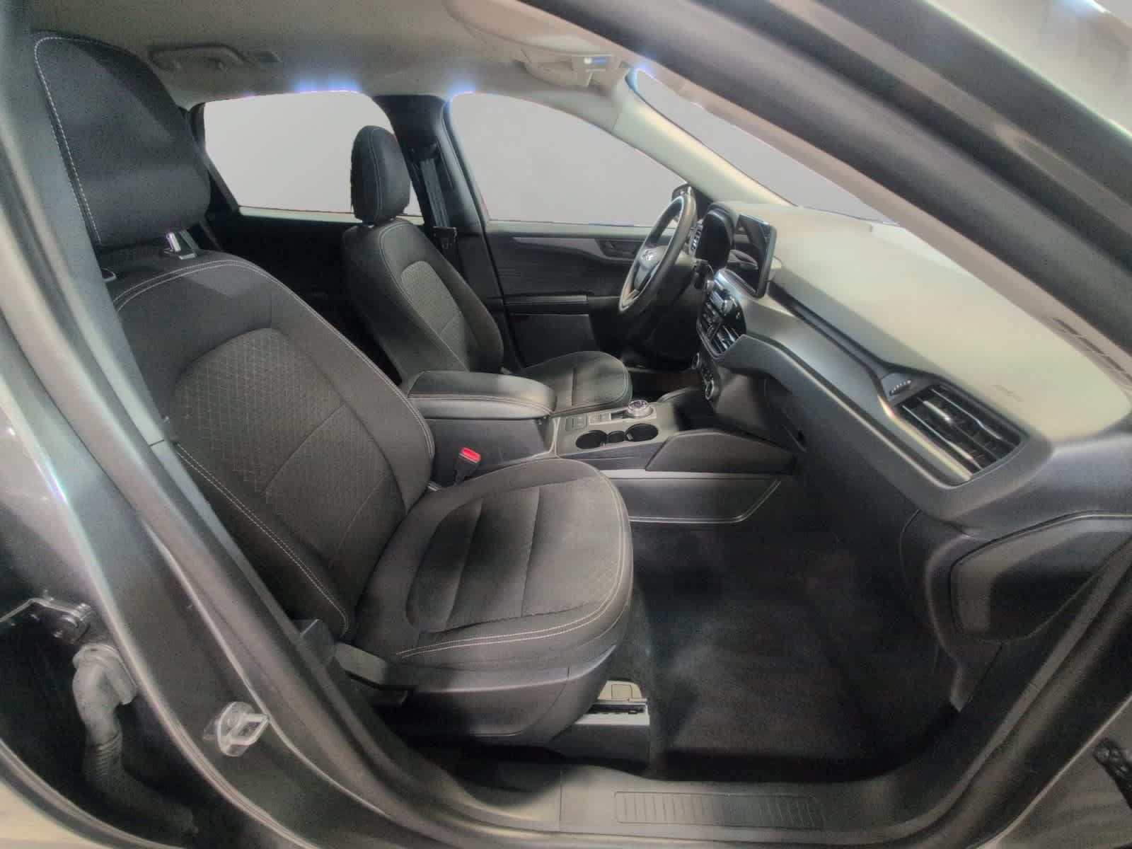 Used 2025 Ford Escape Active AWD/4WD image 15