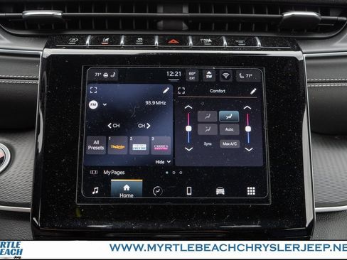 Certified 2024 Jeep Grand Cherokee L Altitude image 20