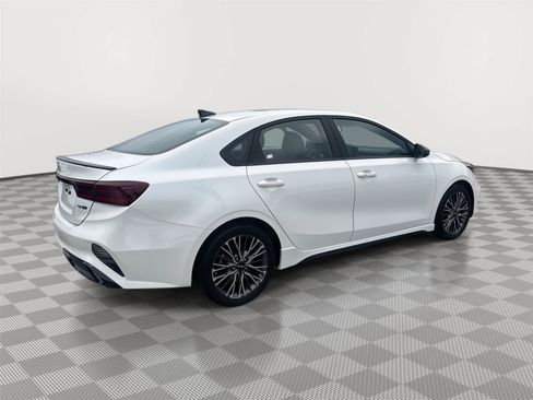 Used 2024 Kia Forte GT-Line w/ GT-Line Premium Package FWD image 4