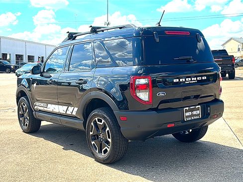 Used 2023 Ford Bronco Sport Outer Banks w/ Tech Package AWD/4WD image 6