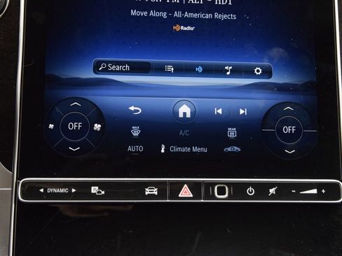 Certified 2026 Mercedes-Benz GLC 300 image 27