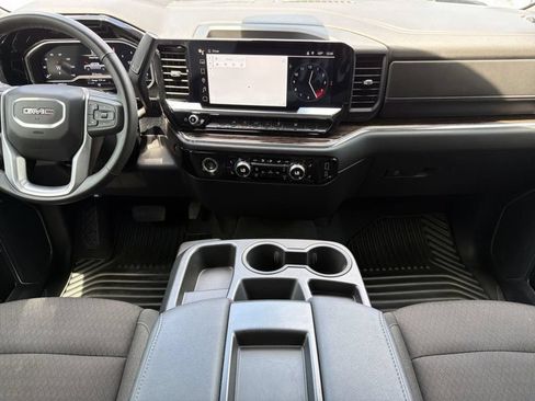Used 2024 GMC Sierra 1500 Elevation AWD/4WD image 15