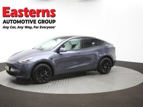 Used 2022 Tesla Model Y Long Range AWD/4WD image 53
