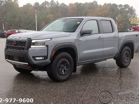 New 2025 Nissan Frontier PRO-4X w/ Pro Premium Package image 3