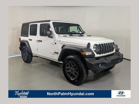 Used 2025 Jeep Wrangler Unlimited Sport AWD/4WD image 1