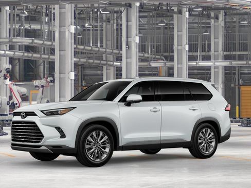 New 2026 Toyota Grand Highlander Platinum AWD/4WD image 2