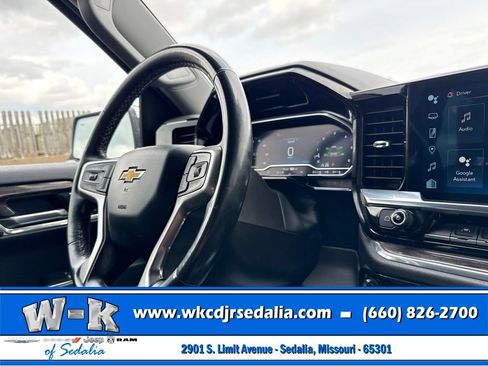Used 2023 Chevrolet Silverado 1500 LTZ AWD/4WD image 39