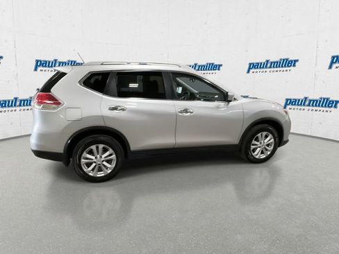 Used 2015 Nissan Rogue SV AWD/4WD image 12