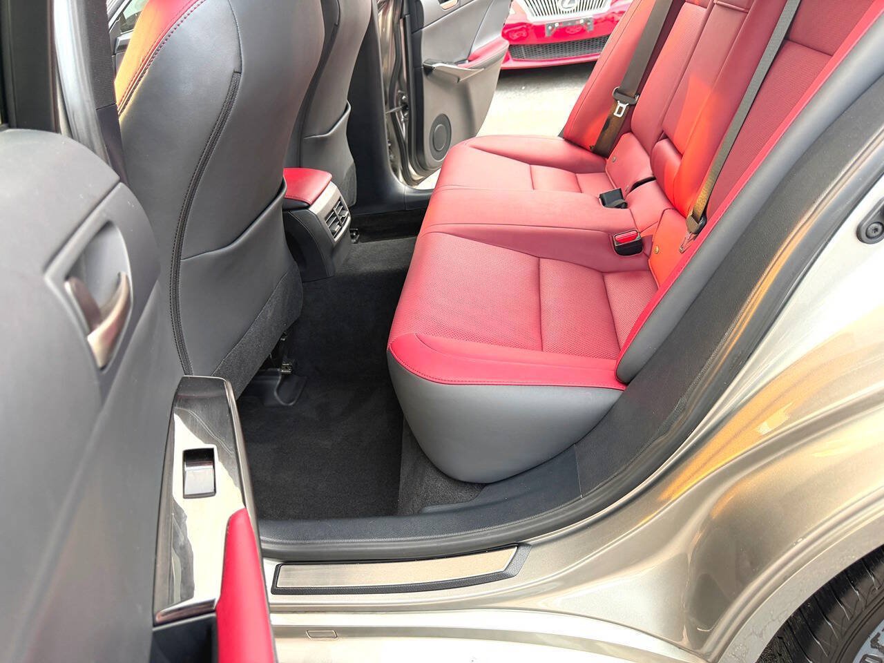Used 2023 Lexus IS 300 w/ Comfort Package RWD image 38