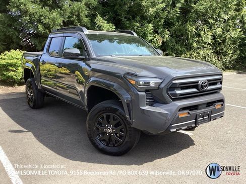 Used 2025 Toyota Tacoma SR5 image 1