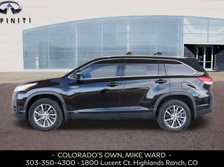 Used 2019 Toyota Highlander XLE video 2